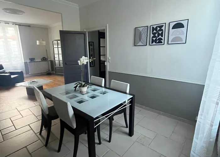 Сasa de vacaciones Maison 5mn Du Centre Du Mans A Pied